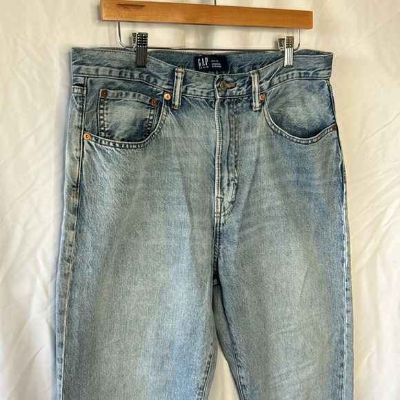 Men’s GAP Denim Original Straight Light Wash Jeans - Picture 2 of 6